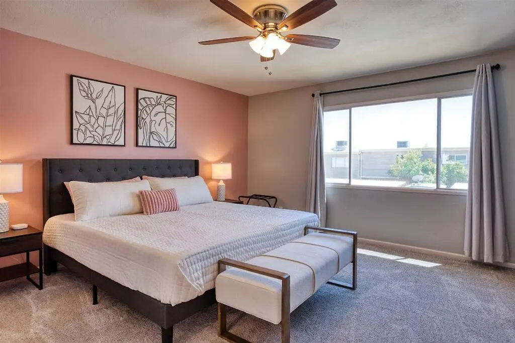 Scott Casa - Walkable To Old Town Scottsdale, Vibrant Space, Inviting Patio! 0*, Scottsdale